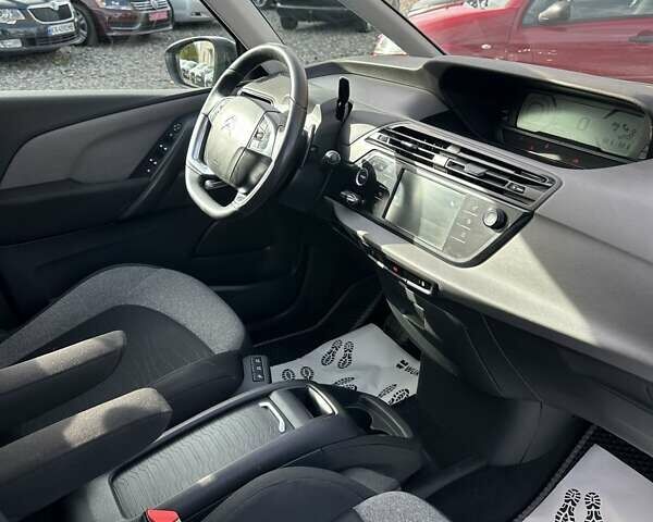 Черный Ситроен Гранд С4 Пикассо, объемом двигателя 1.6 л и пробегом 214 тыс. км за 8800 $, фото 11 на Automoto.ua