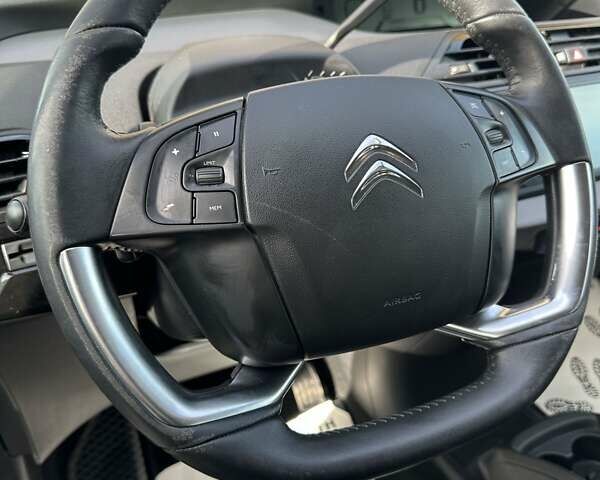 Черный Ситроен Гранд С4 Пикассо, объемом двигателя 1.6 л и пробегом 214 тыс. км за 8800 $, фото 12 на Automoto.ua