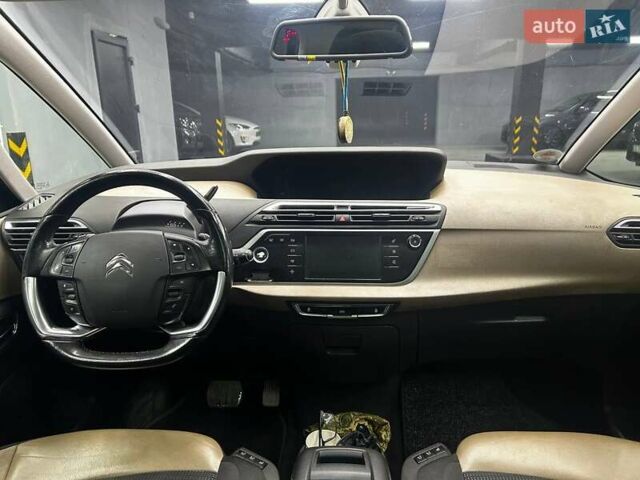 Черный Ситроен Гранд С4 Пикассо, объемом двигателя 1.56 л и пробегом 240 тыс. км за 10500 $, фото 8 на Automoto.ua