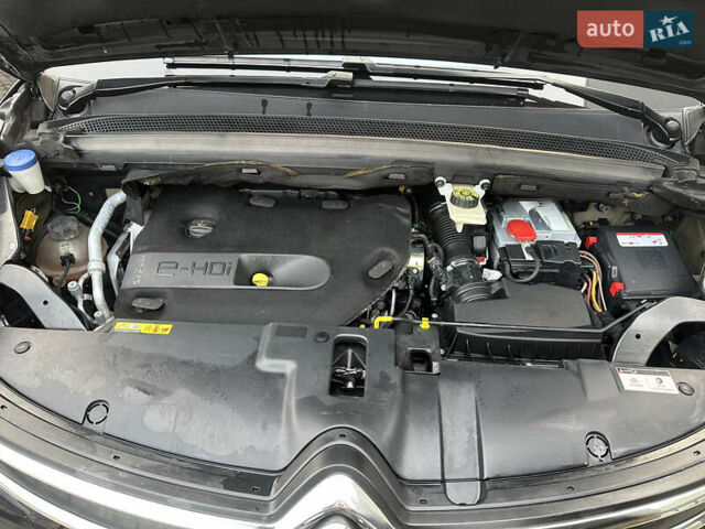 Черный Ситроен Гранд С4 Пикассо, объемом двигателя 2 л и пробегом 235 тыс. км за 12550 $, фото 41 на Automoto.ua
