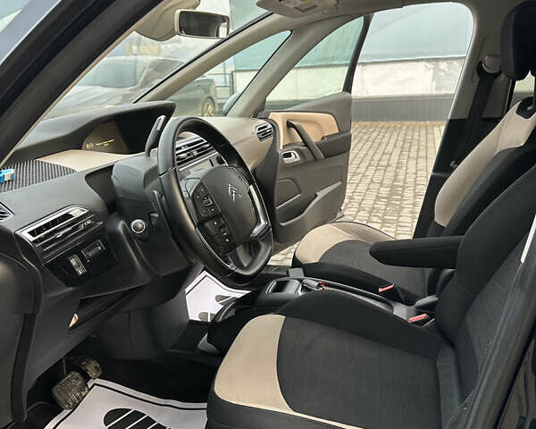 Черный Ситроен Гранд С4 Пикассо, объемом двигателя 2 л и пробегом 235 тыс. км за 12550 $, фото 35 на Automoto.ua