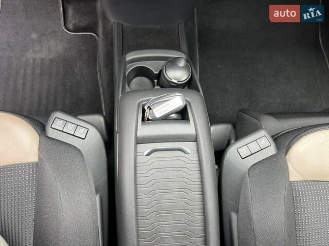 Чорний Сітроен Гранд С4 Пікассо, об'ємом двигуна 2 л та пробігом 173 тис. км за 13300 $, фото 61 на Automoto.ua
