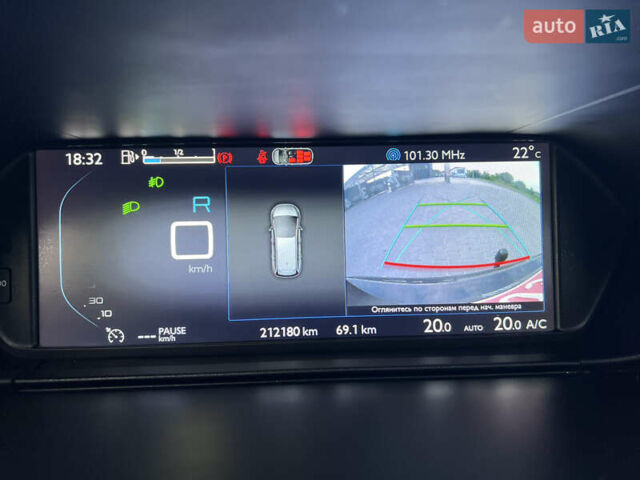 Сітроен Гранд С4 Пікассо 2015 у Львові на Automoto.ua Чорний Сітроен Гранд С4 Пікассо, об'ємом двигуна 1.6 л та пробігом 213 тис. км за 12300 $, фото 83 на Automoto.ua