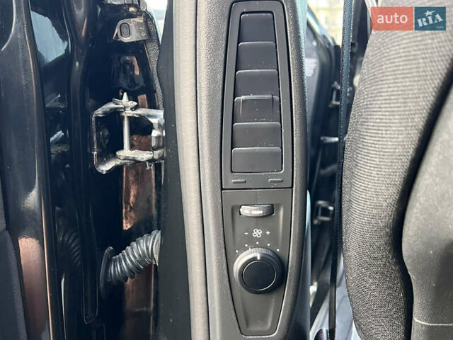 Сітроен Гранд С4 Пікассо 2015 у Львові на Automoto.ua Чорний Сітроен Гранд С4 Пікассо, об'ємом двигуна 1.6 л та пробігом 213 тис. км за 12300 $, фото 75 на Automoto.ua