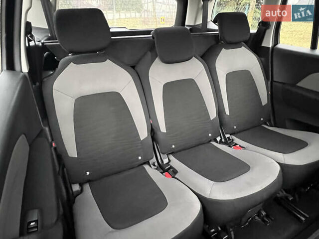 Черный Ситроен Гранд С4 Пикассо, объемом двигателя 1.6 л и пробегом 213 тыс. км за 12100 $, фото 23 на Automoto.ua