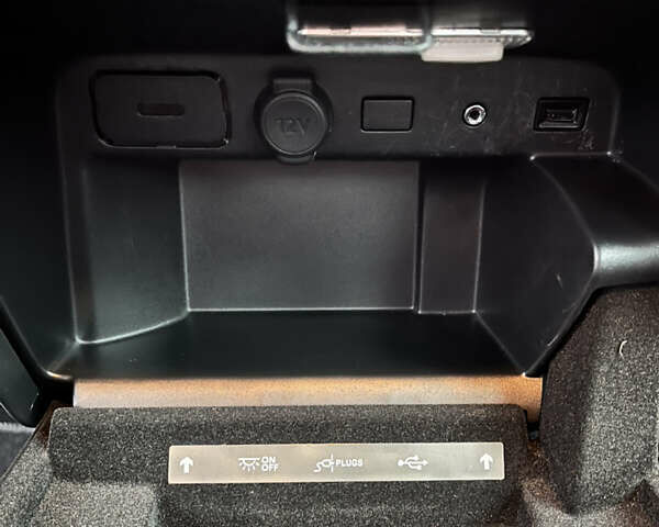 Черный Ситроен Гранд С4 Пикассо, объемом двигателя 1.56 л и пробегом 211 тыс. км за 14300 $, фото 22 на Automoto.ua