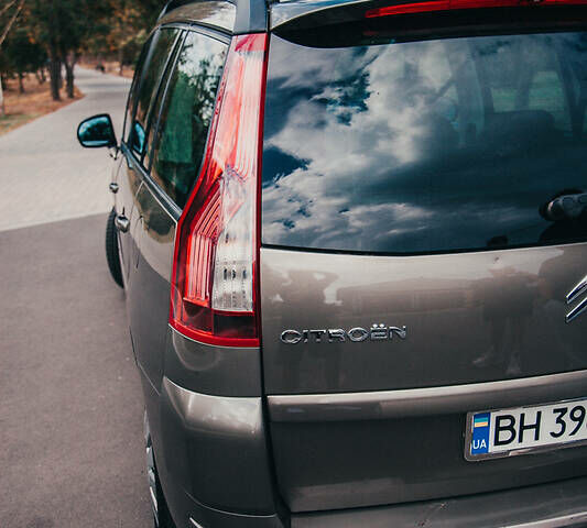 Коричневий Сітроен Гранд С4 Пікассо, об'ємом двигуна 2 л та пробігом 230 тис. км за 7100 $, фото 8 на Automoto.ua