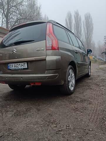 Коричневый Ситроен Гранд С4 Пикассо, объемом двигателя 1.6 л и пробегом 186 тыс. км за 4600 $, фото 10 на Automoto.ua