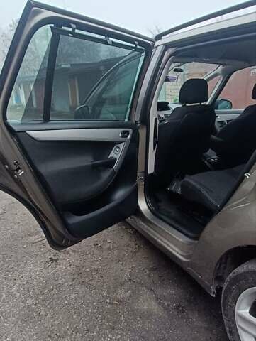 Коричневый Ситроен Гранд С4 Пикассо, объемом двигателя 1.6 л и пробегом 186 тыс. км за 4600 $, фото 14 на Automoto.ua