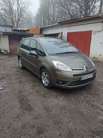 Коричневый Ситроен Гранд С4 Пикассо, объемом двигателя 1.6 л и пробегом 186 тыс. км за 4600 $, фото 6 на Automoto.ua