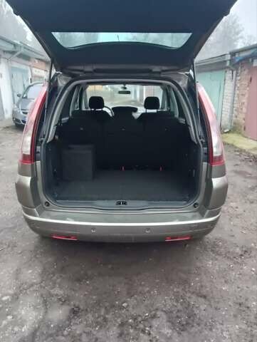 Коричневый Ситроен Гранд С4 Пикассо, объемом двигателя 1.6 л и пробегом 186 тыс. км за 4600 $, фото 11 на Automoto.ua