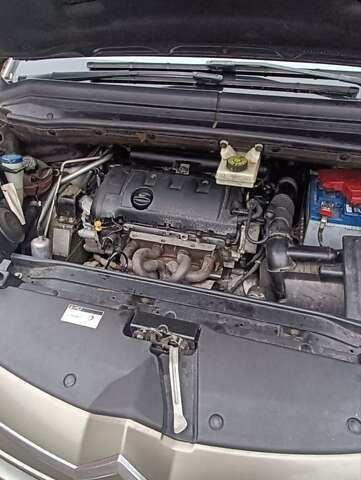 Коричневый Ситроен Гранд С4 Пикассо, объемом двигателя 1.6 л и пробегом 186 тыс. км за 4600 $, фото 23 на Automoto.ua