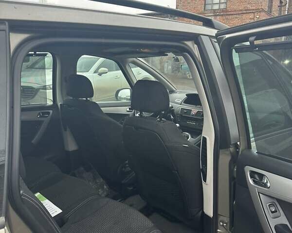 Коричневый Ситроен Гранд С4 Пикассо, объемом двигателя 1.6 л и пробегом 186 тыс. км за 4600 $, фото 33 на Automoto.ua