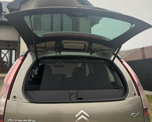 Коричневий Сітроен Гранд С4 Пікассо, об'ємом двигуна 1.6 л та пробігом 345 тис. км за 5900 $, фото 12 на Automoto.ua