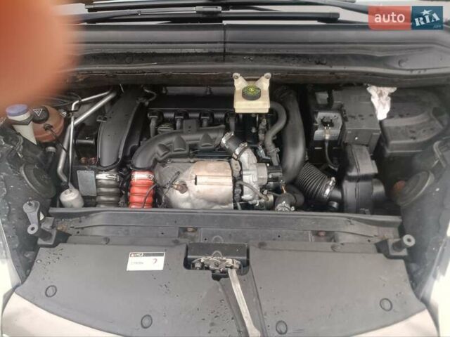 Коричневий Сітроен Гранд С4 Пікассо, об'ємом двигуна 1.6 л та пробігом 216 тис. км за 7500 $, фото 39 на Automoto.ua