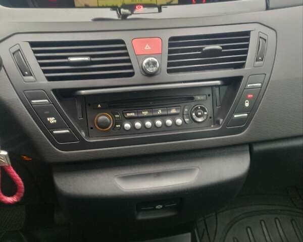 Коричневий Сітроен Гранд С4 Пікассо, об'ємом двигуна 1.6 л та пробігом 216 тис. км за 7500 $, фото 13 на Automoto.ua