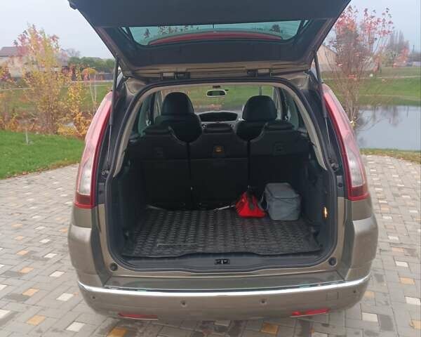 Коричневий Сітроен Гранд С4 Пікассо, об'ємом двигуна 1.6 л та пробігом 216 тис. км за 7500 $, фото 5 на Automoto.ua