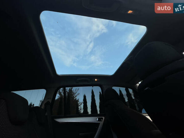 Красный Ситроен Гранд С4 Пикассо, объемом двигателя 1.56 л и пробегом 215 тыс. км за 5999 $, фото 27 на Automoto.ua