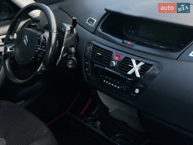 Ситроен Гранд С4 Пикассо 2006 в Надворной на Automoto.ua Красный Ситроен Гранд С4 Пикассо, объемом двигателя 1.56 л и пробегом 215 тыс. км за 6350 $, фото 32 на Automoto.ua