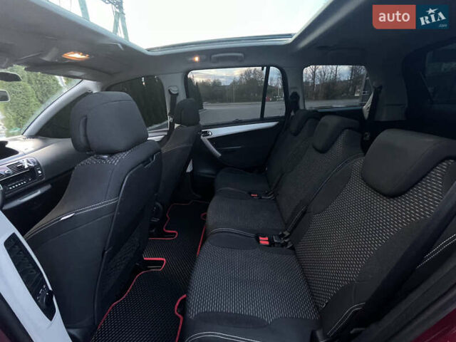 Ситроен Гранд С4 Пикассо 2006 в Надворной на Automoto.ua Красный Ситроен Гранд С4 Пикассо, объемом двигателя 1.56 л и пробегом 215 тыс. км за 6350 $, фото 37 на Automoto.ua