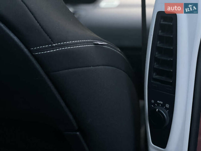 Красный Ситроен Гранд С4 Пикассо, объемом двигателя 1.56 л и пробегом 215 тыс. км за 5999 $, фото 32 на Automoto.ua