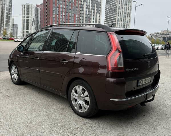 Красный Ситроен Гранд С4 Пикассо, объемом двигателя 1.56 л и пробегом 299 тыс. км за 6200 $, фото 6 на Automoto.ua