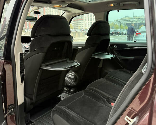 Красный Ситроен Гранд С4 Пикассо, объемом двигателя 1.56 л и пробегом 299 тыс. км за 6200 $, фото 11 на Automoto.ua