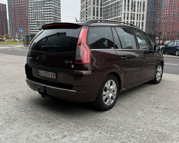 Красный Ситроен Гранд С4 Пикассо, объемом двигателя 1.56 л и пробегом 299 тыс. км за 6200 $, фото 4 на Automoto.ua