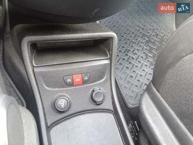 Червоний Сітроен Гранд С4 Пікассо, об'ємом двигуна 2 л та пробігом 300 тис. км за 7997 $, фото 101 на Automoto.ua