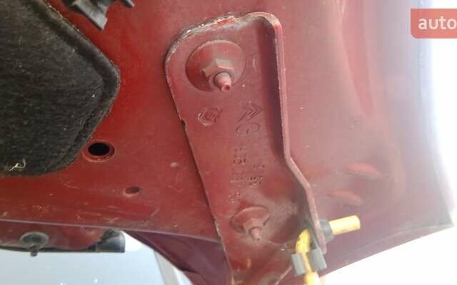 Червоний Сітроен Гранд С4 Пікассо, об'ємом двигуна 2 л та пробігом 300 тис. км за 7997 $, фото 90 на Automoto.ua