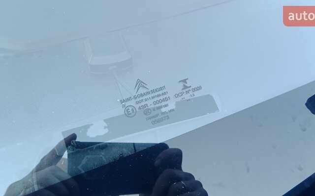 Красный Ситроен Гранд С4 Пикассо, объемом двигателя 2 л и пробегом 305 тыс. км за 8100 $, фото 37 на Automoto.ua