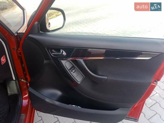 Червоний Сітроен Гранд С4 Пікассо, об'ємом двигуна 2 л та пробігом 300 тис. км за 7997 $, фото 38 на Automoto.ua