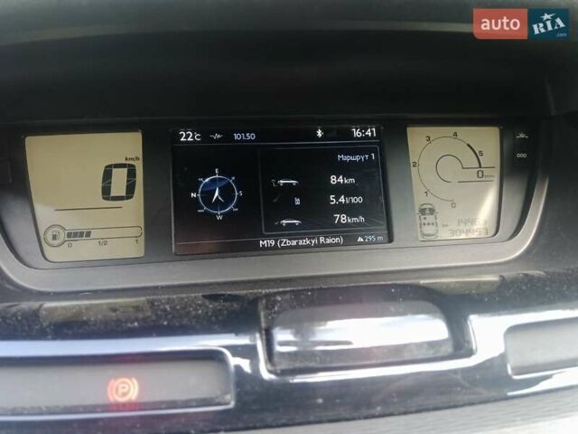 Червоний Сітроен Гранд С4 Пікассо, об'ємом двигуна 2 л та пробігом 300 тис. км за 7997 $, фото 83 на Automoto.ua