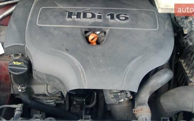 Ситроен Гранд С4 Пикассо 2012 в Черткове на Automoto.ua Красный Ситроен Гранд С4 Пикассо, объемом двигателя 2 л и пробегом 300 тыс. км за 7997 $, фото 94 на Automoto.ua