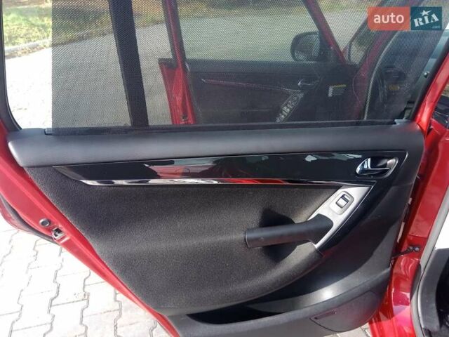 Ситроен Гранд С4 Пикассо 2012 в Черткове на Automoto.ua Красный Ситроен Гранд С4 Пикассо, объемом двигателя 2 л и пробегом 300 тыс. км за 7997 $, фото 59 на Automoto.ua