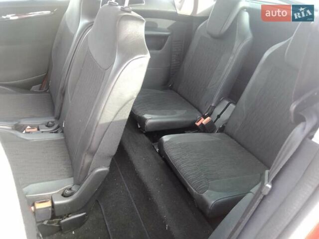 Ситроен Гранд С4 Пикассо 2012 в Черткове на Automoto.ua Красный Ситроен Гранд С4 Пикассо, объемом двигателя 2 л и пробегом 300 тыс. км за 7997 $, фото 52 на Automoto.ua