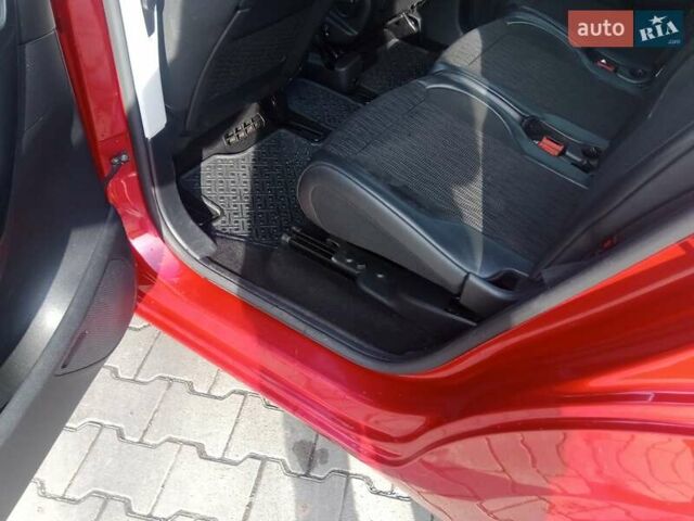 Ситроен Гранд С4 Пикассо 2012 в Черткове на Automoto.ua Красный Ситроен Гранд С4 Пикассо, объемом двигателя 2 л и пробегом 300 тыс. км за 7997 $, фото 57 на Automoto.ua