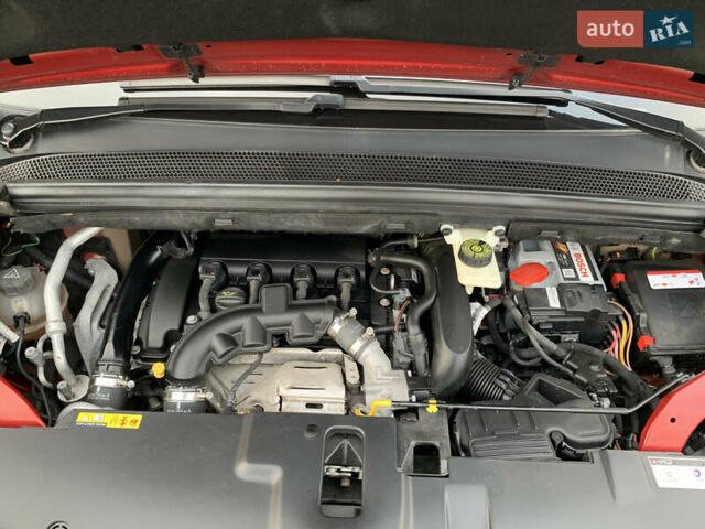 Червоний Сітроен Гранд С4 Пікассо, об'ємом двигуна 1.6 л та пробігом 91 тис. км за 12899 $, фото 65 на Automoto.ua
