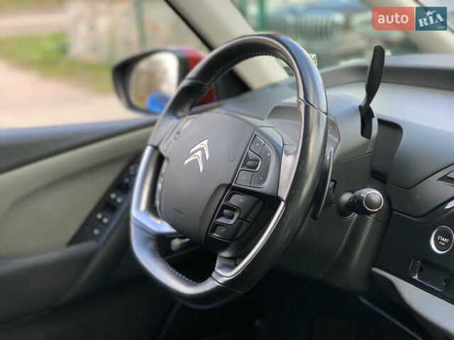 Червоний Сітроен Гранд С4 Пікассо, об'ємом двигуна 1.6 л та пробігом 91 тис. км за 12899 $, фото 35 на Automoto.ua