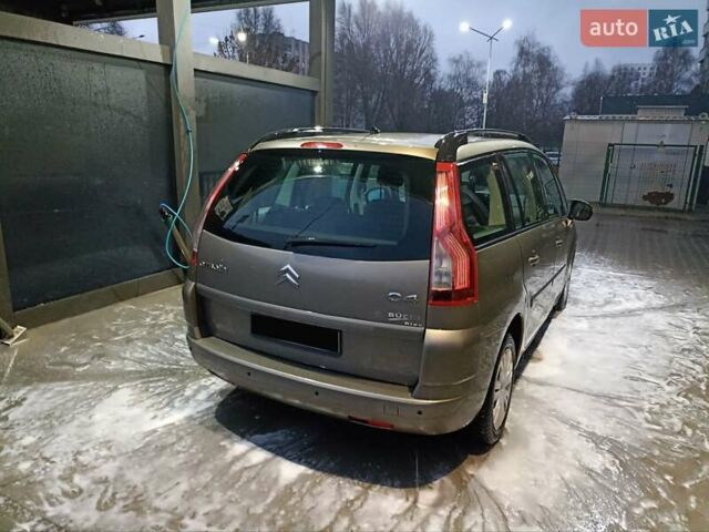 Сітроен Гранд С4 Пікассо, об'ємом двигуна 1.6 л та пробігом 239 тис. км за 5990 $, фото 10 на Automoto.ua