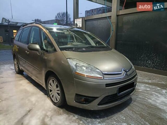 Сітроен Гранд С4 Пікассо, об'ємом двигуна 1.6 л та пробігом 239 тис. км за 5990 $, фото 4 на Automoto.ua