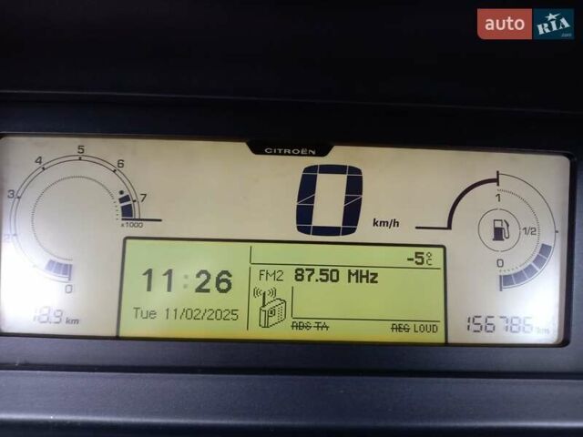 Сітроен Гранд С4 Пікассо, об'ємом двигуна 1.6 л та пробігом 156 тис. км за 6500 $, фото 9 на Automoto.ua
