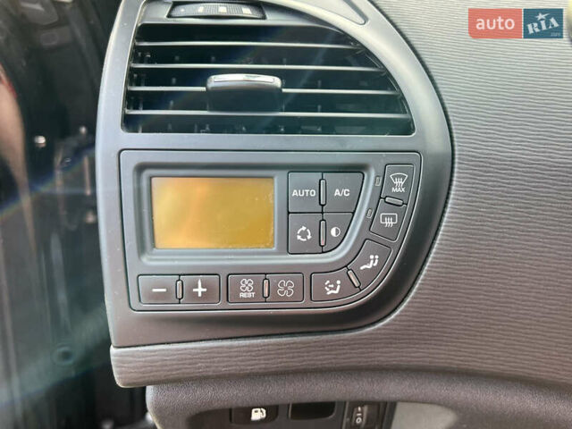 Ситроен Гранд С4 Пикассо, объемом двигателя 1.6 л и пробегом 199 тыс. км за 6200 $, фото 31 на Automoto.ua