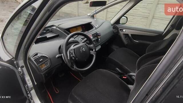 Сірий Сітроен Гранд С4 Пікассо, об'ємом двигуна 1.56 л та пробігом 302 тис. км за 4800 $, фото 12 на Automoto.ua