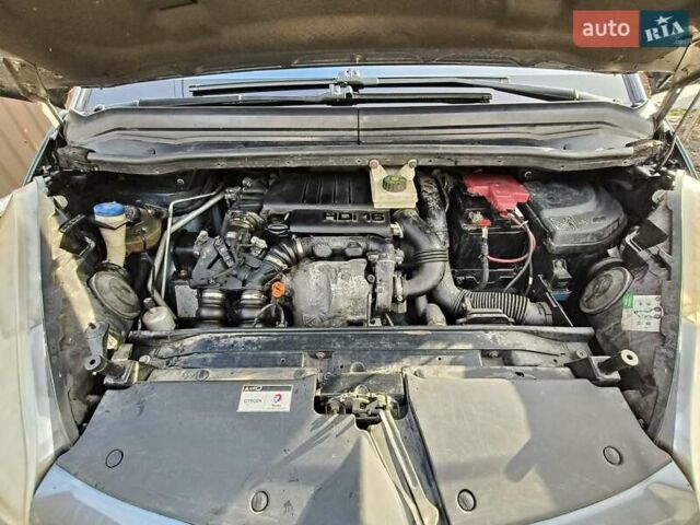 Сірий Сітроен Гранд С4 Пікассо, об'ємом двигуна 1.56 л та пробігом 356 тис. км за 4600 $, фото 18 на Automoto.ua