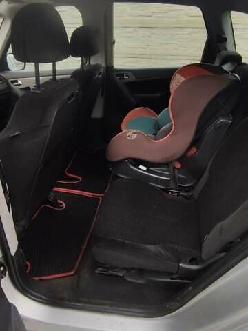 Сірий Сітроен Гранд С4 Пікассо, об'ємом двигуна 1.56 л та пробігом 302 тис. км за 4800 $, фото 15 на Automoto.ua