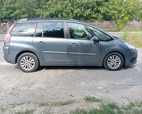 Сітроен Гранд С4 Пікассо 2007 у Вышгороде на Automoto.ua Сірий Сітроен Гранд С4 Пікассо, об'ємом двигуна 2 л та пробігом 300 тис. км за 4900 $, фото 5 на Automoto.ua