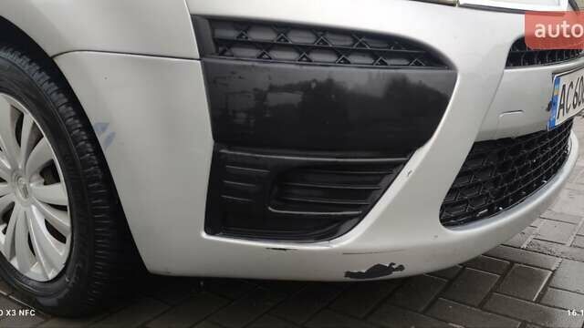 Сірий Сітроен Гранд С4 Пікассо, об'ємом двигуна 1.56 л та пробігом 302 тис. км за 4800 $, фото 2 на Automoto.ua