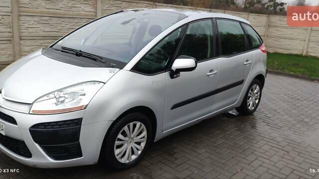 Сірий Сітроен Гранд С4 Пікассо, об'ємом двигуна 1.56 л та пробігом 302 тис. км за 4800 $, фото 18 на Automoto.ua