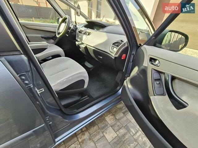 Сірий Сітроен Гранд С4 Пікассо, об'ємом двигуна 1.56 л та пробігом 356 тис. км за 4600 $, фото 10 на Automoto.ua